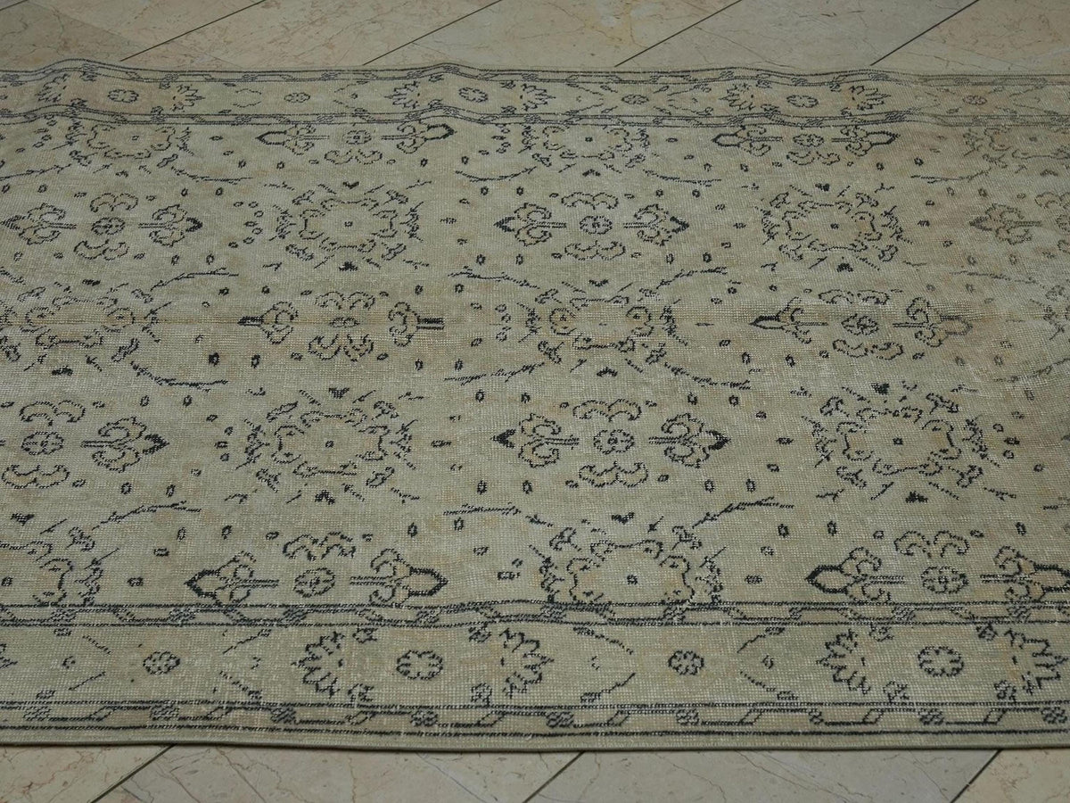 Vintage Oushak Rug: 5"x9" Beige Brown Wool Carpet
