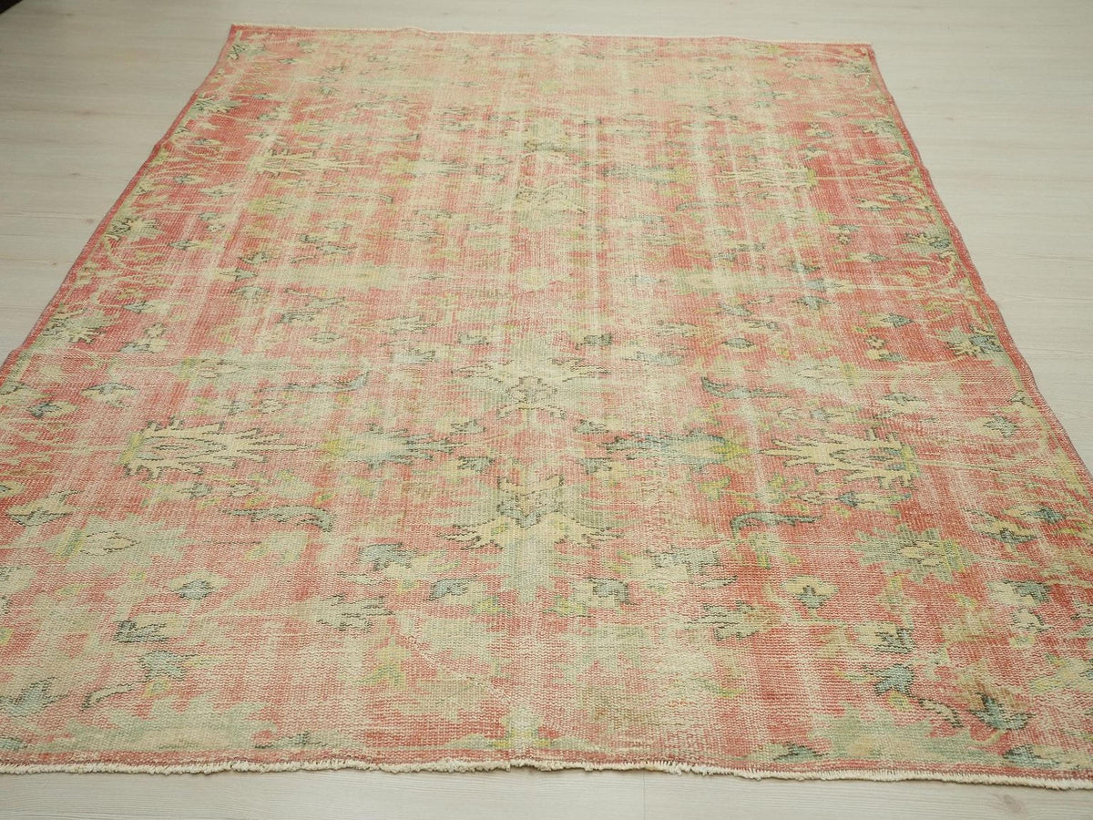 6x9 Floral Vintage Oushak Rug: Handmade Turkish Wool Carpet