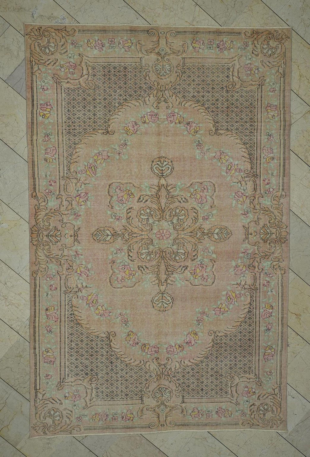 Large Vintage Oushak Rug: 5.8"x9' Handmade Turkish Wool Carpet