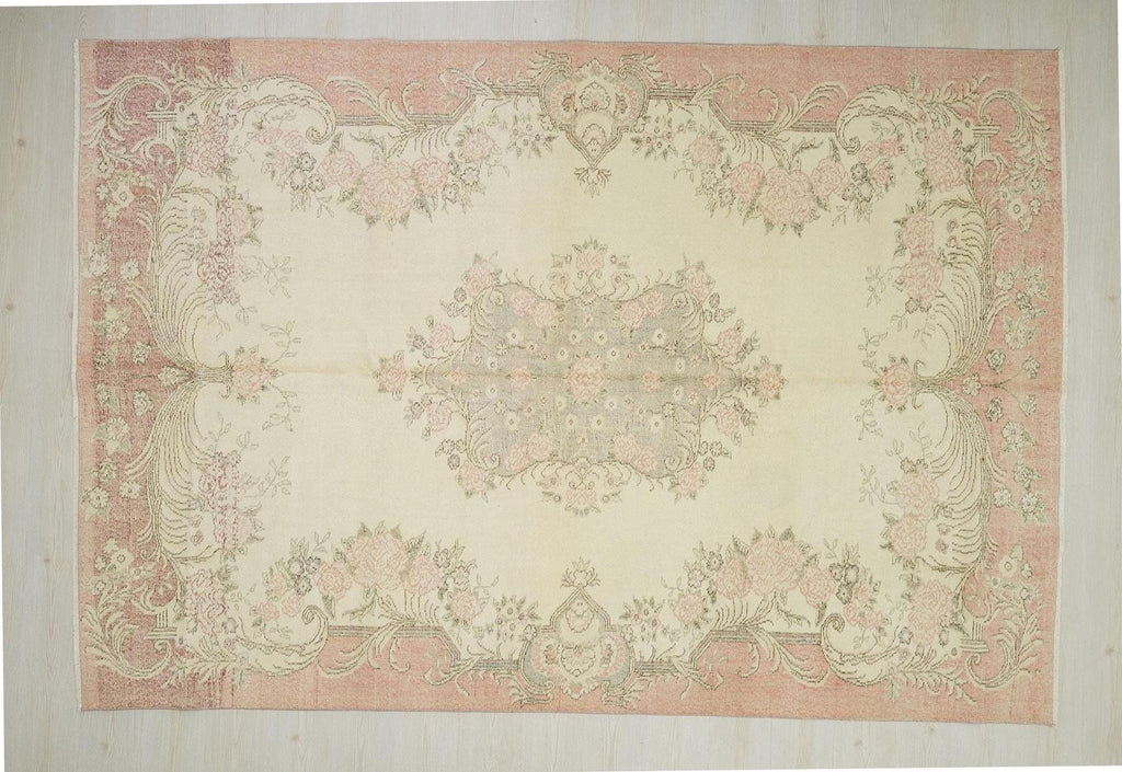 Floral Pattern Vintage Oushak Rug: 7x10 Turkish Wool Carpet