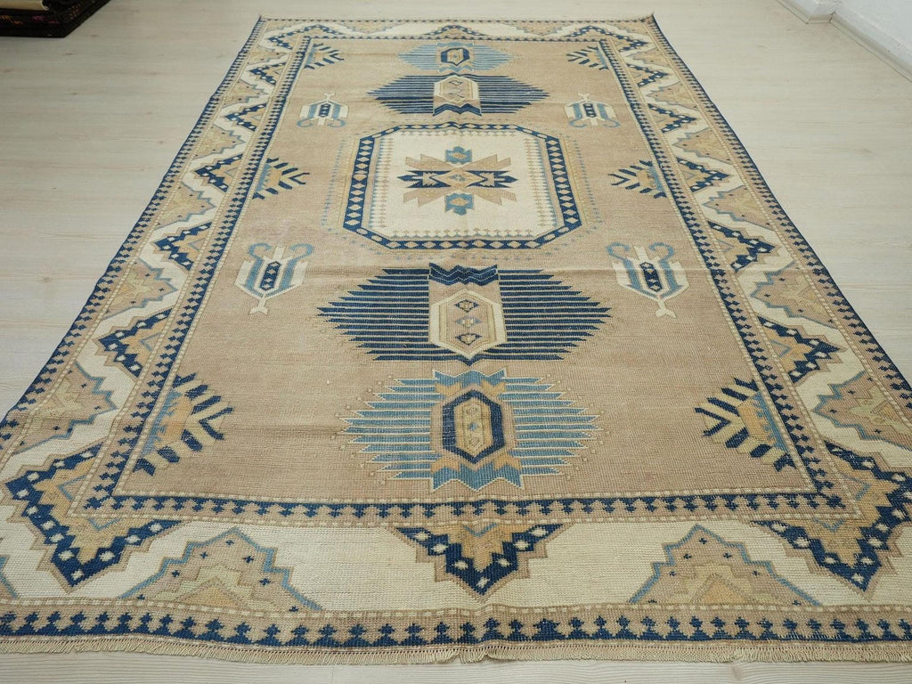 Vintage Wool Oushak Rug: 6.6"x10.1" Hand-Knotted Turkish Carpet