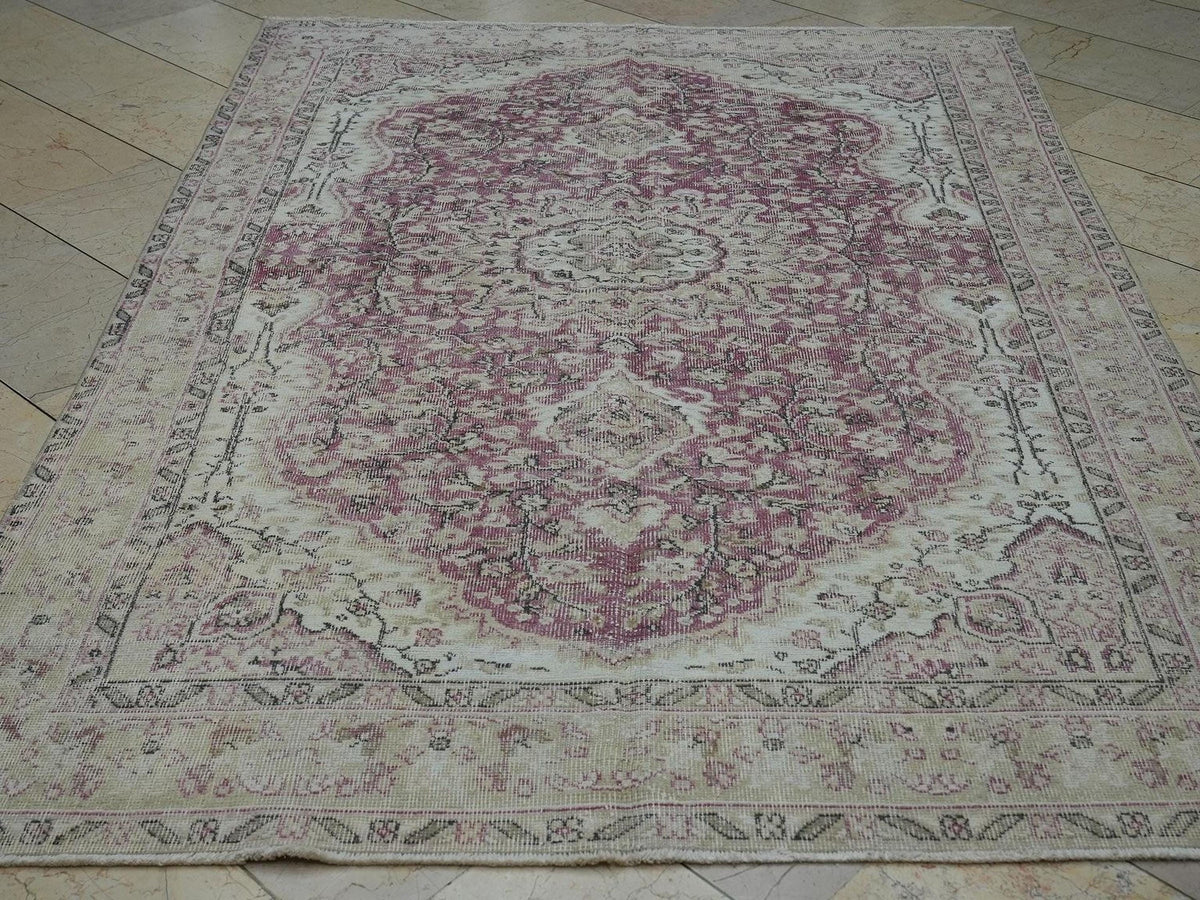 5x8 Vintage Turkish Oushak Rug: Handmade Wool Carpet