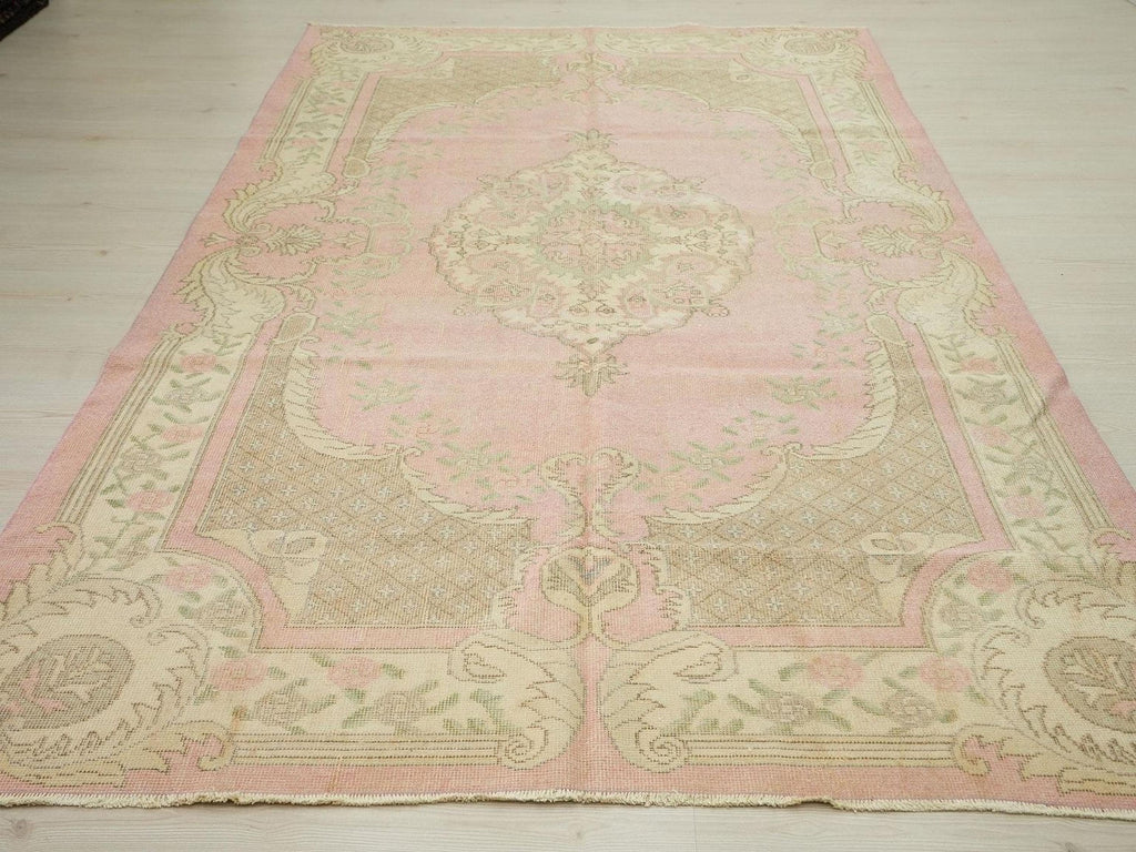 6x9 Oushak Rug: Vintage Turkish Wool Carpet, Bohemian Style Short Pile Rugs.