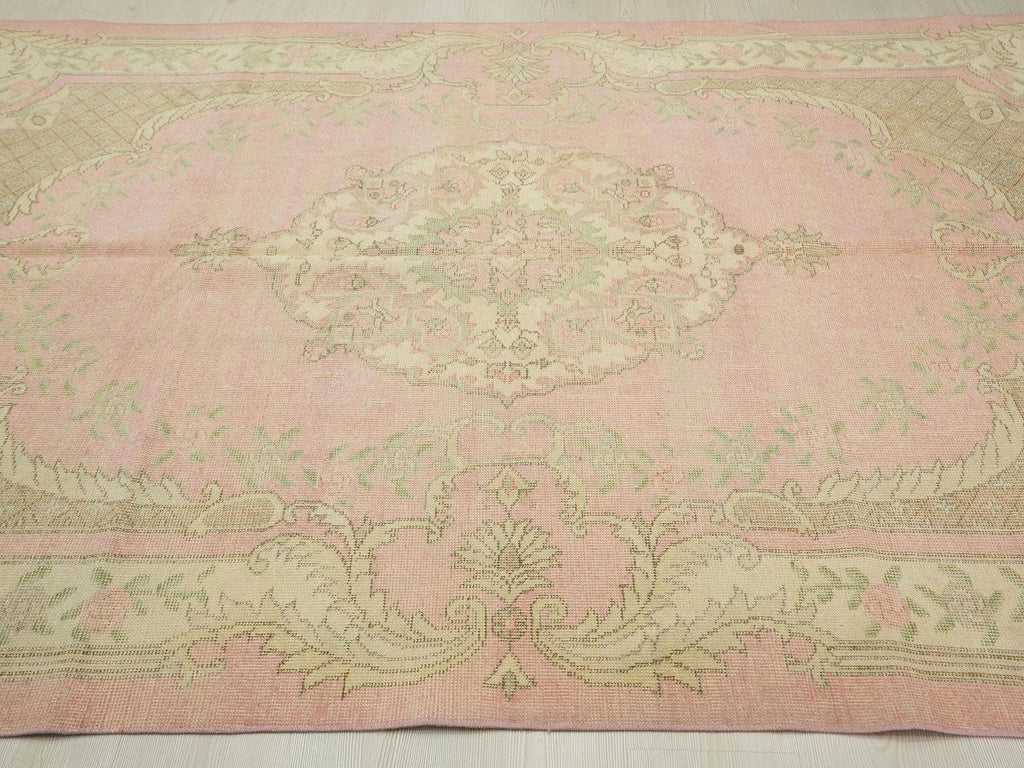 6x9 Oushak Rug: Vintage Turkish Wool Carpet, Bohemian Style Short Pile Rugs.