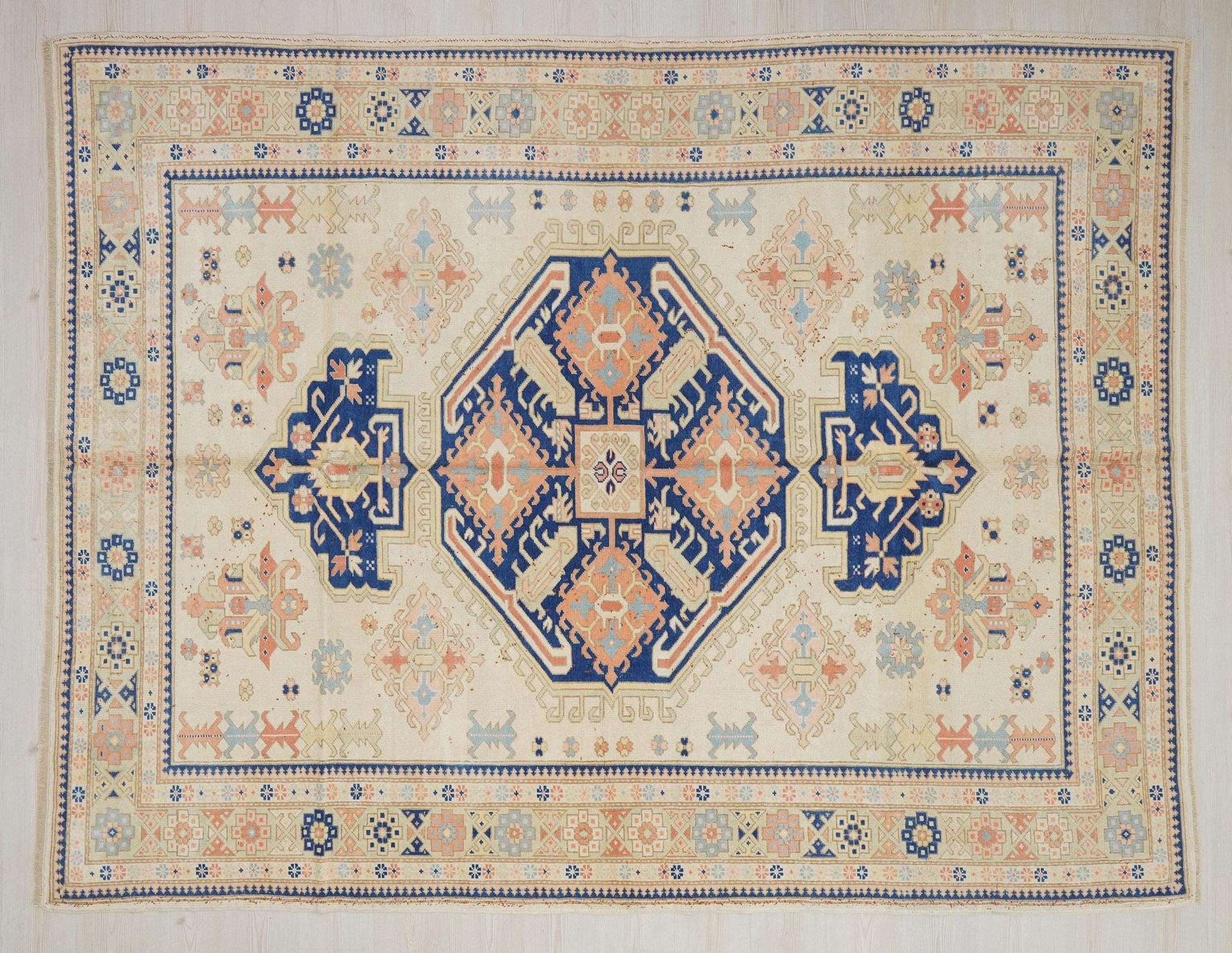 Handmade Wool Oushak Rug: 7,6"x9,7" Blue and White Turkish Carpet