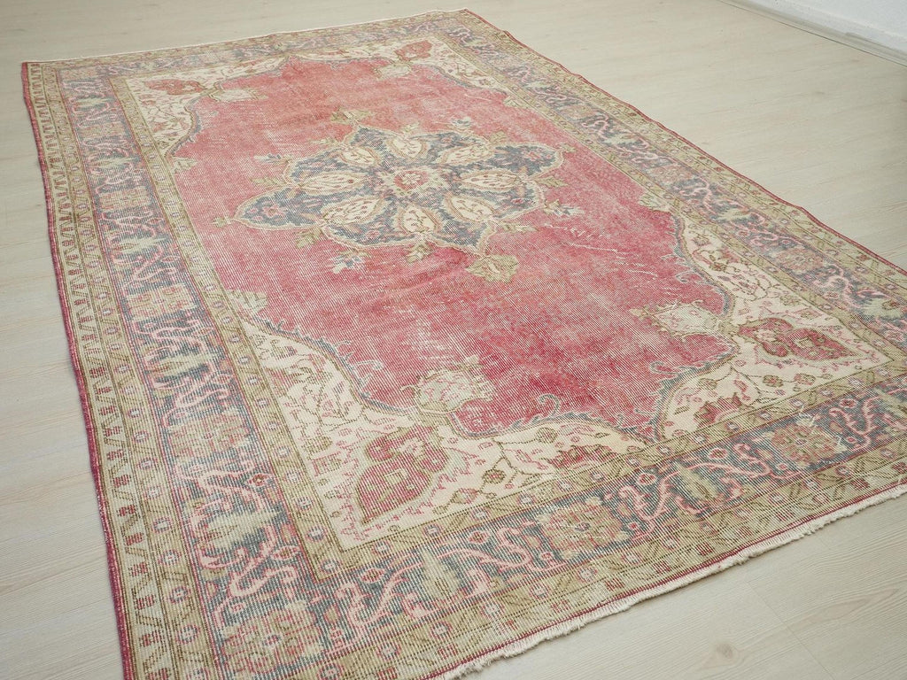 Large Vintage Oushak Rug: Handmade Turkish Wool Carpet Rugs, 6,4"x10,2" Feet.