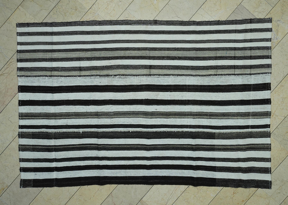 Striped Hemp Kilim Rug (5,3x9,2 ft): Minimalist Modern Decor Rugs.