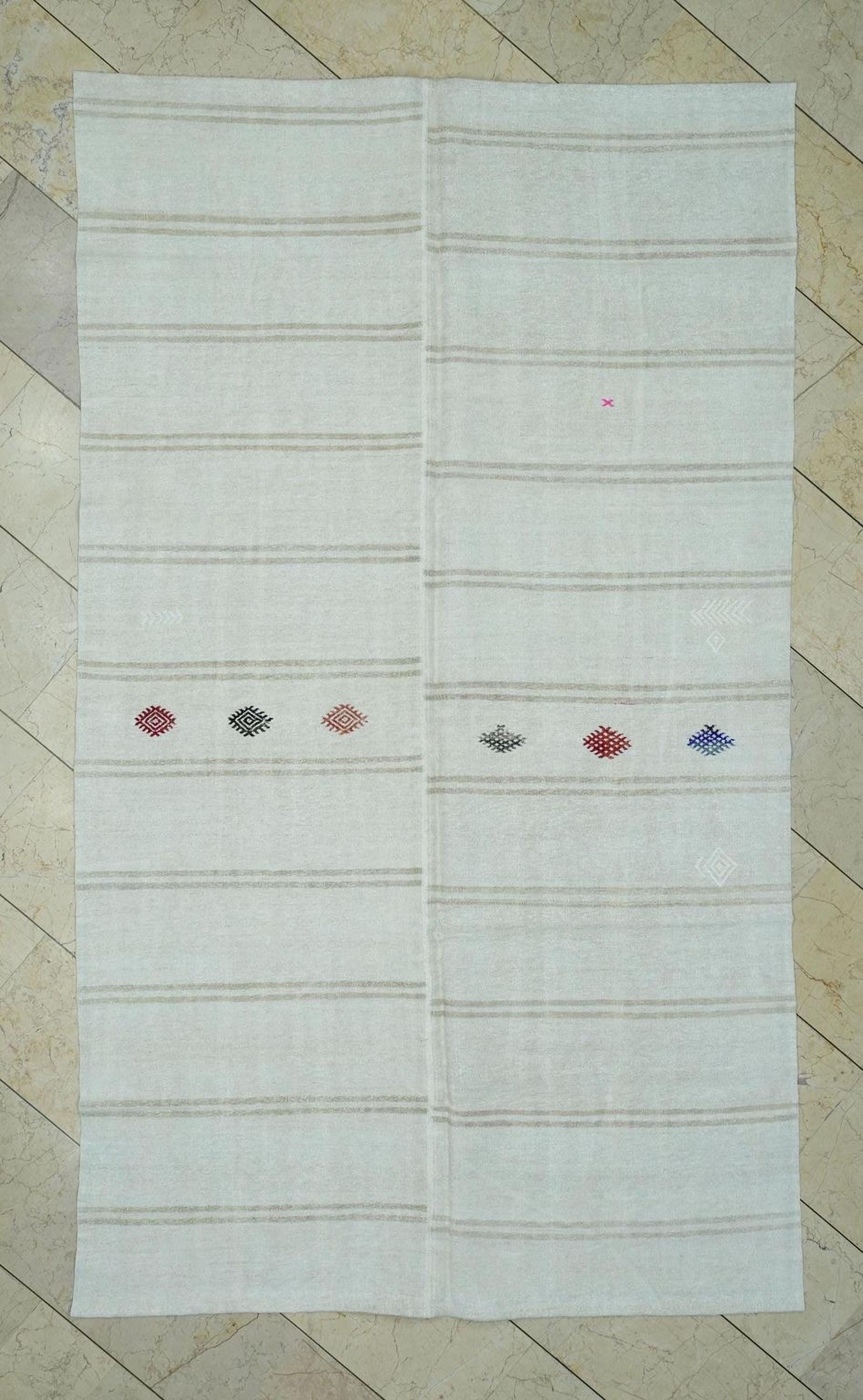 Minimalist Stripe Vintage Hemp Kilim Rug: Turkish Flat Woven Rugs, 5,2x8,8 Ft.