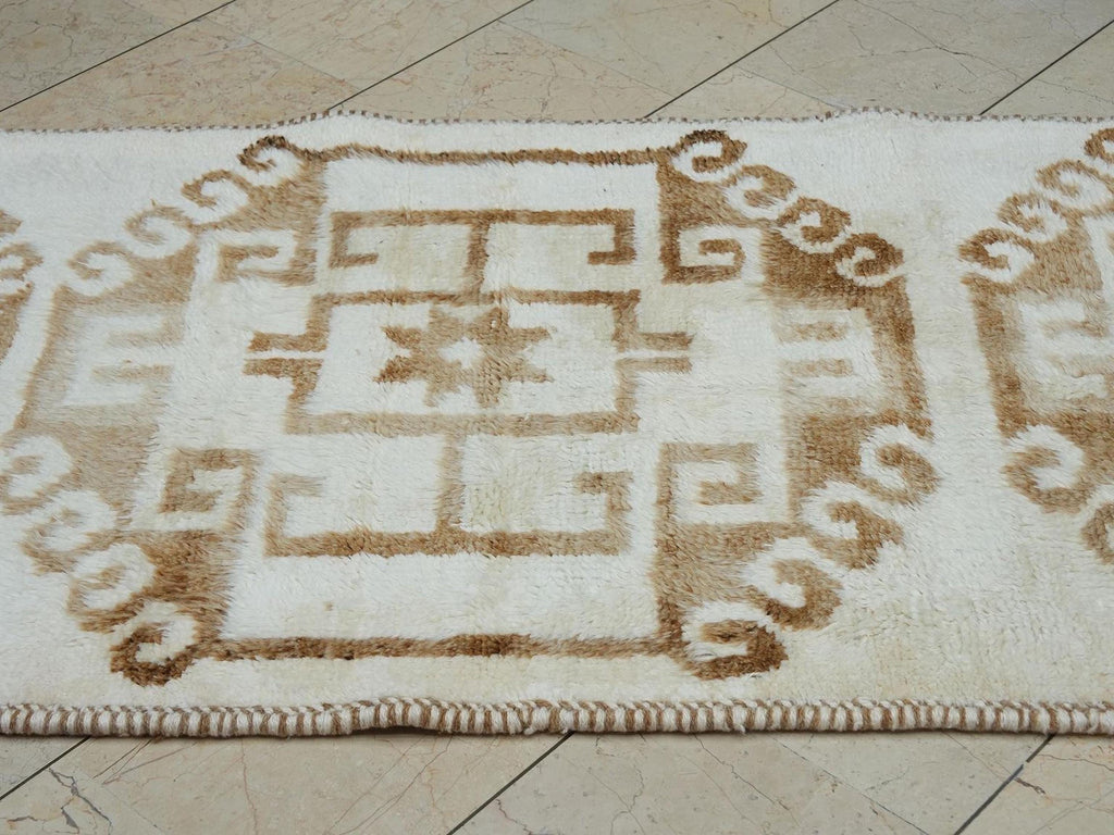 Brown & White Turkish Wool Rug Runner: Home Kitchen Decor Rugs, 3.3 x 10.5 ft.