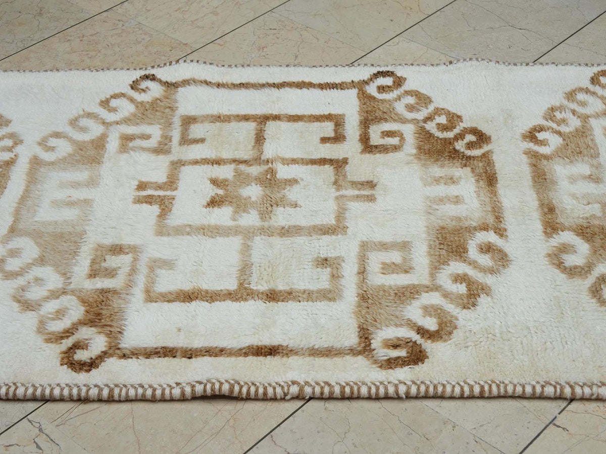Brown & White Turkish Wool Rug Runner: Home Kitchen Decor Rugs, 3.3 x 10.5 ft.