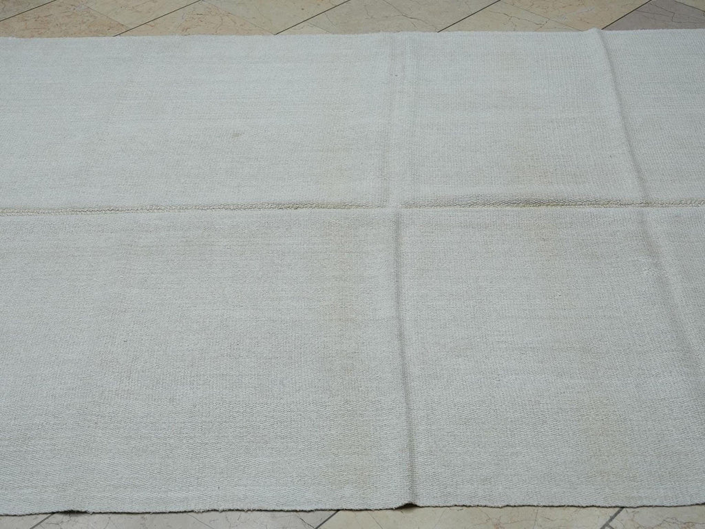 Plain White Organic Hemp Kilim Rug: 5.1x6.9 Feet,Flat Weave Scandinavian Style Turkish Rugs.