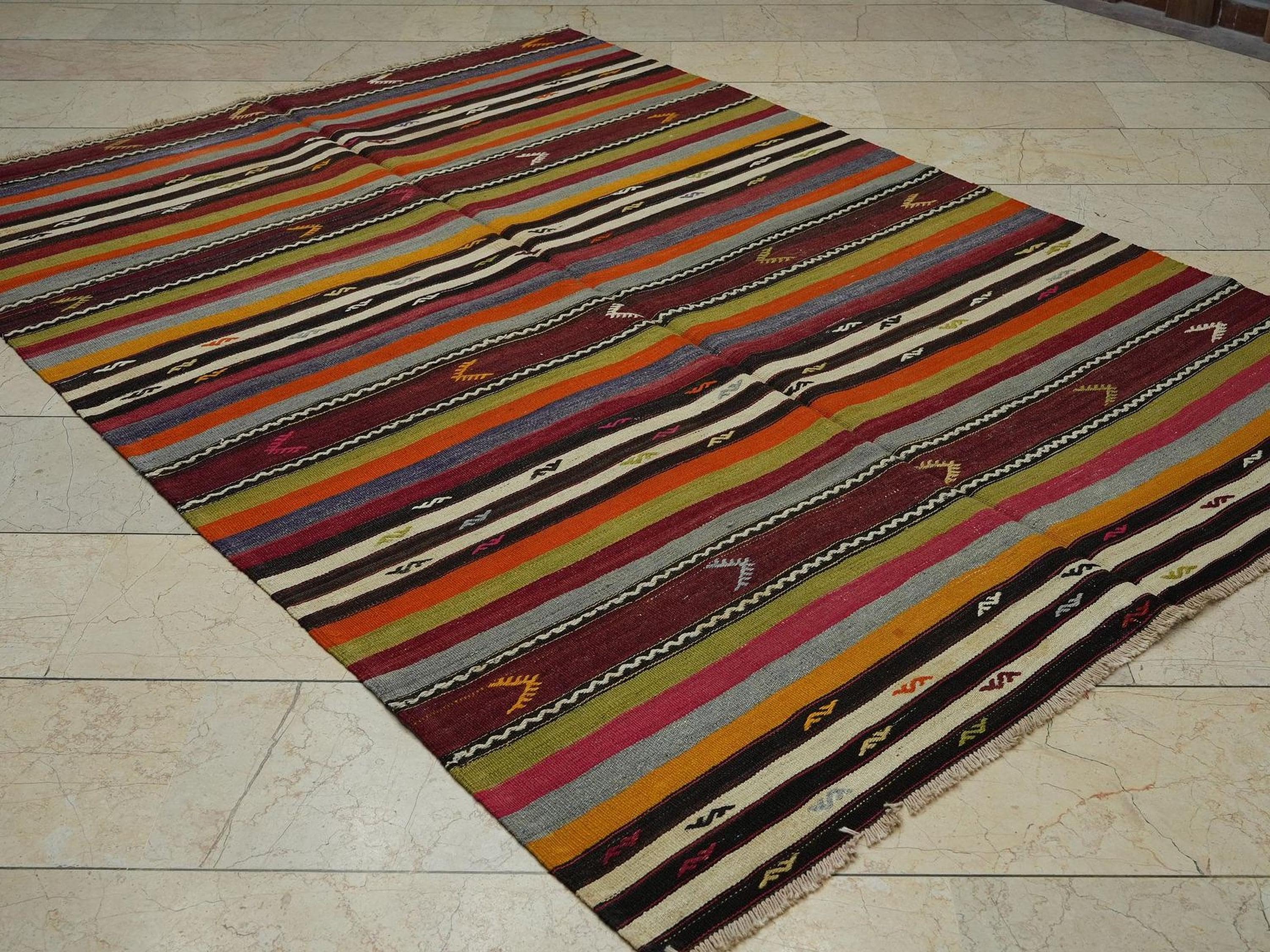 Striped Turkish Kilim Rug: Vintage Flat Weave Wool Rugs, 5.9"x8" Feet.