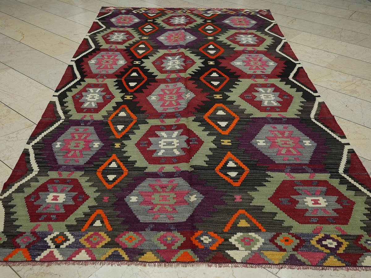 Vintage Turkish Kilim Rug: 5.8"x10.4" Feet,Handmade Wool Floor Decor Area Rugs.