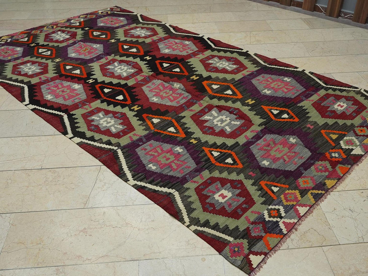 Vintage Turkish Kilim Rug: 5.8"x10.4" Feet,Handmade Wool Floor Decor Area Rugs.