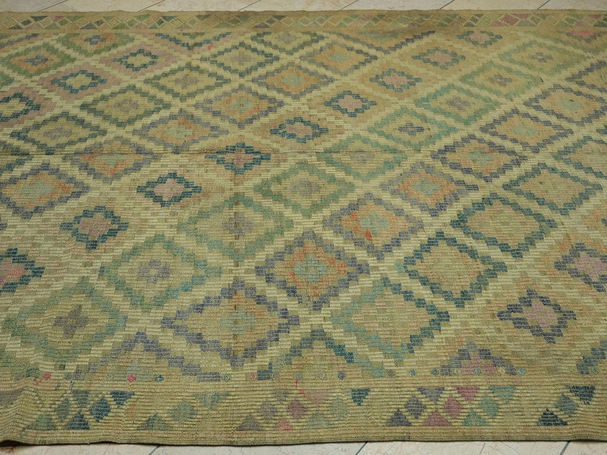 Embroidered Vintage Turkish Kilim Rug: 6.5x10.5, Flat Woven Faded Rugs