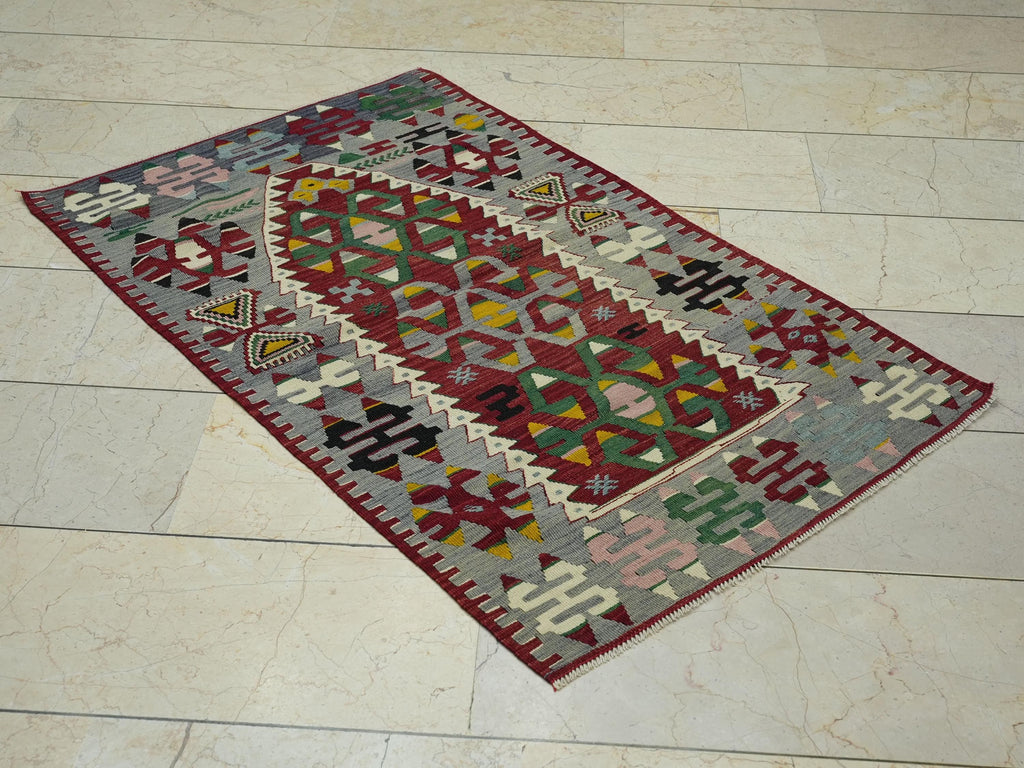 Wall Hanging Wool Turkish Kilim Rug: Antique Flat Weave Rugs, 2.9x4.7 ft.
