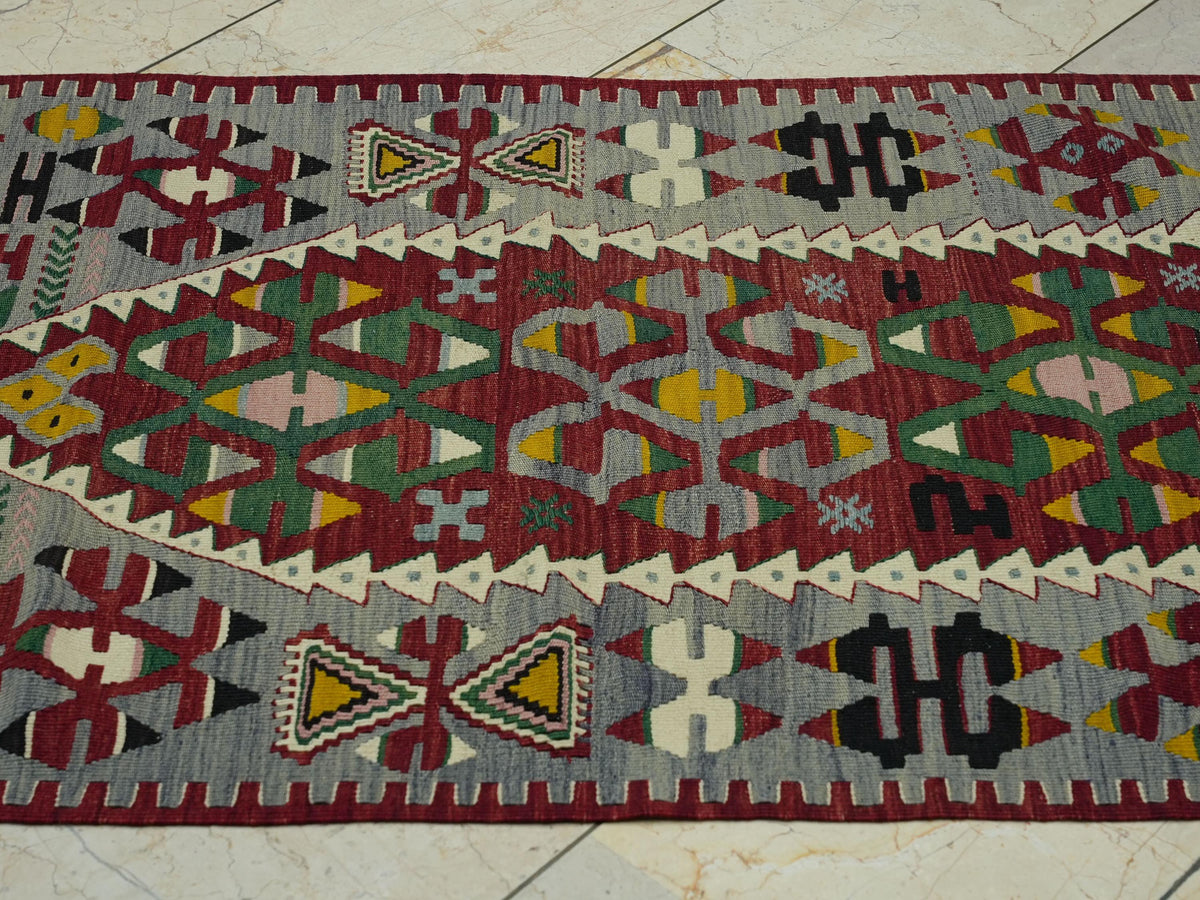 Wall Hanging Wool Turkish Kilim Rug: Antique Flat Weave Rugs, 2.9x4.7 ft.