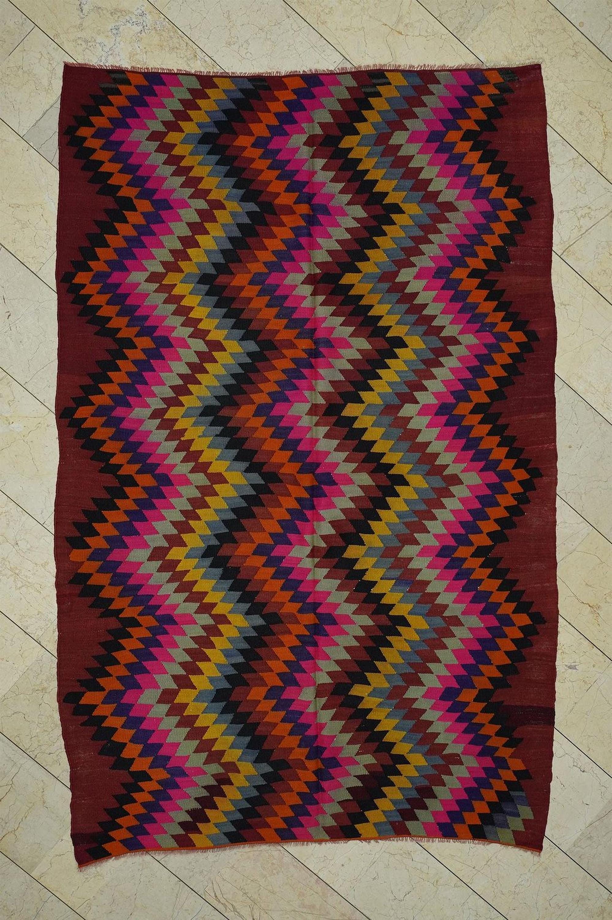 Handmade Turkish Pink Kilim Rug: Colorful Flat Weave Wool Rugs, 5,8"x8,6" Feet.