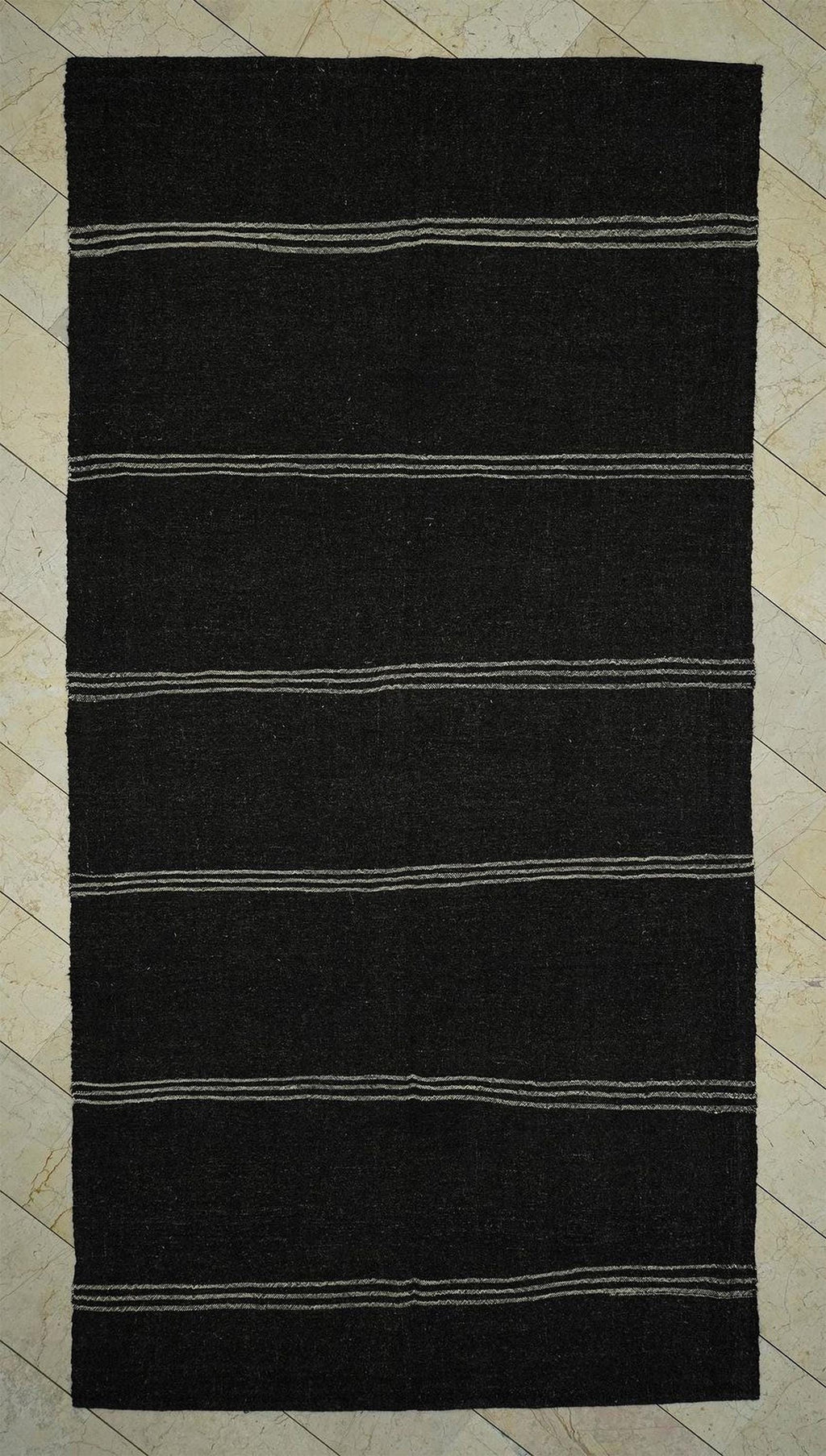 Vintage Turkish Kilim Rug: 1960s Goat Hair Flat Weave, 5,7x11,6 ft