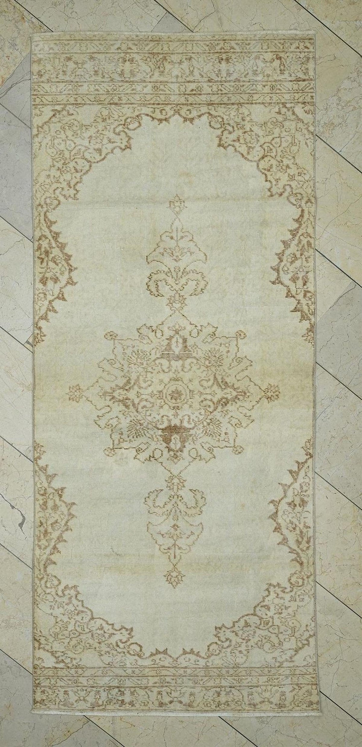 Neutral Vintage Oushak Rug Runner,3.2x8 Ft,Home Living Decor Turkish Carpet Runners.