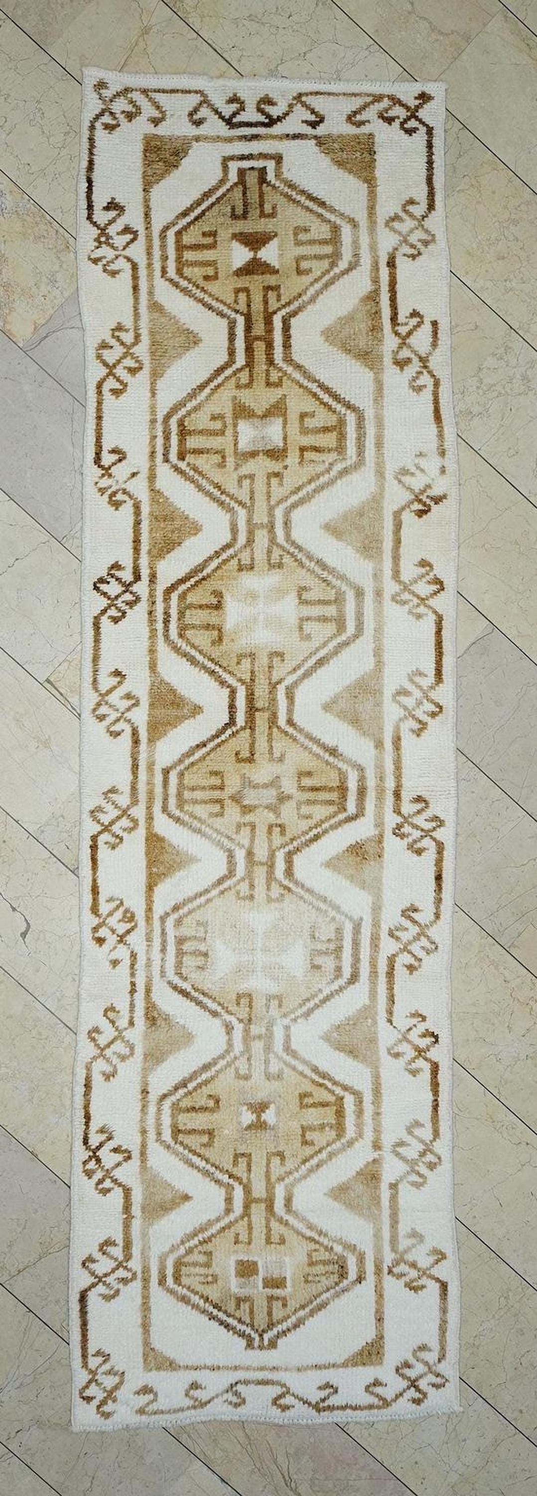 Brown & White Handmade Wool Turkish Rug Runner: Kitchen Decor Rugs 3.2x11.4 Feet.