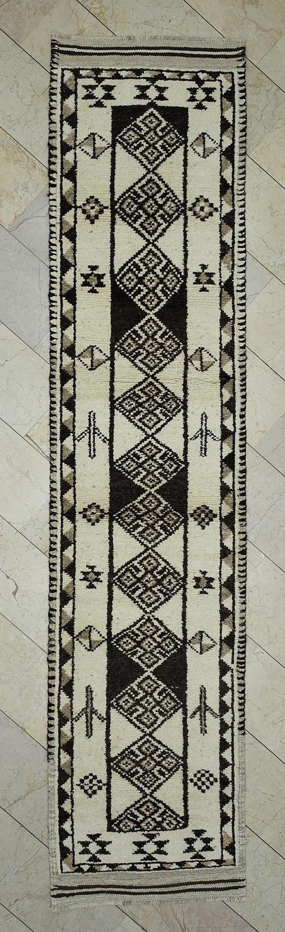 Neutral Color Tribal Turkish Wool Carpet Rug Runner: Home Living Decor Rugs 2.7x12 ft.