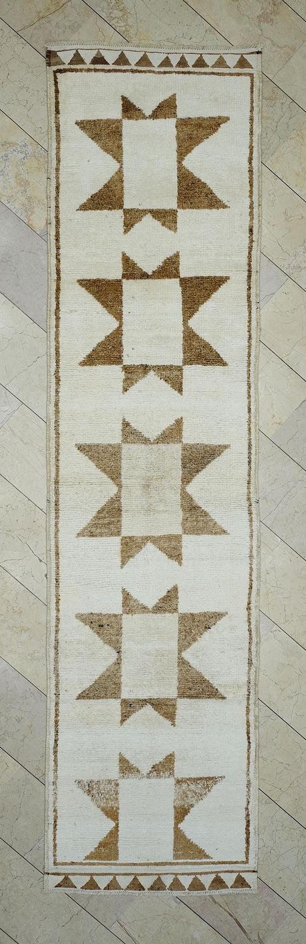 Star Pattern Vintage Wool Turkish Rug Runner: Brown & White Mid-Century Modern Rugs 3,1x12,4 Ft.