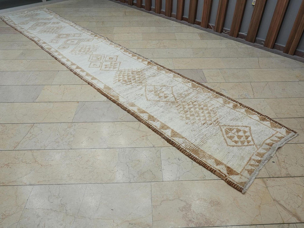 Stair Treads Decor Handmade Wool Rug Runner: Brown & Cream Turkish Rugs, 2.8x16 ft.