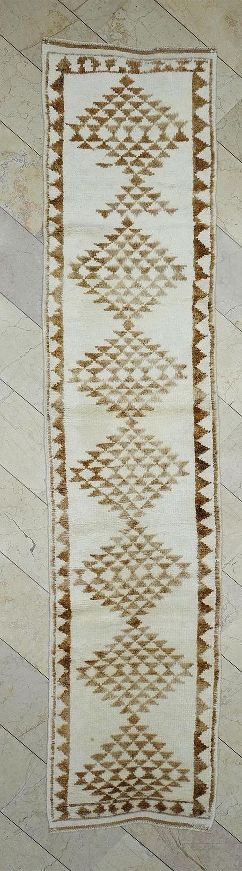 Brown & White Handmade Wool Turkish Rug Runner: Modern Stair Treads Decor Rugs 2,6x12,3 Ft.