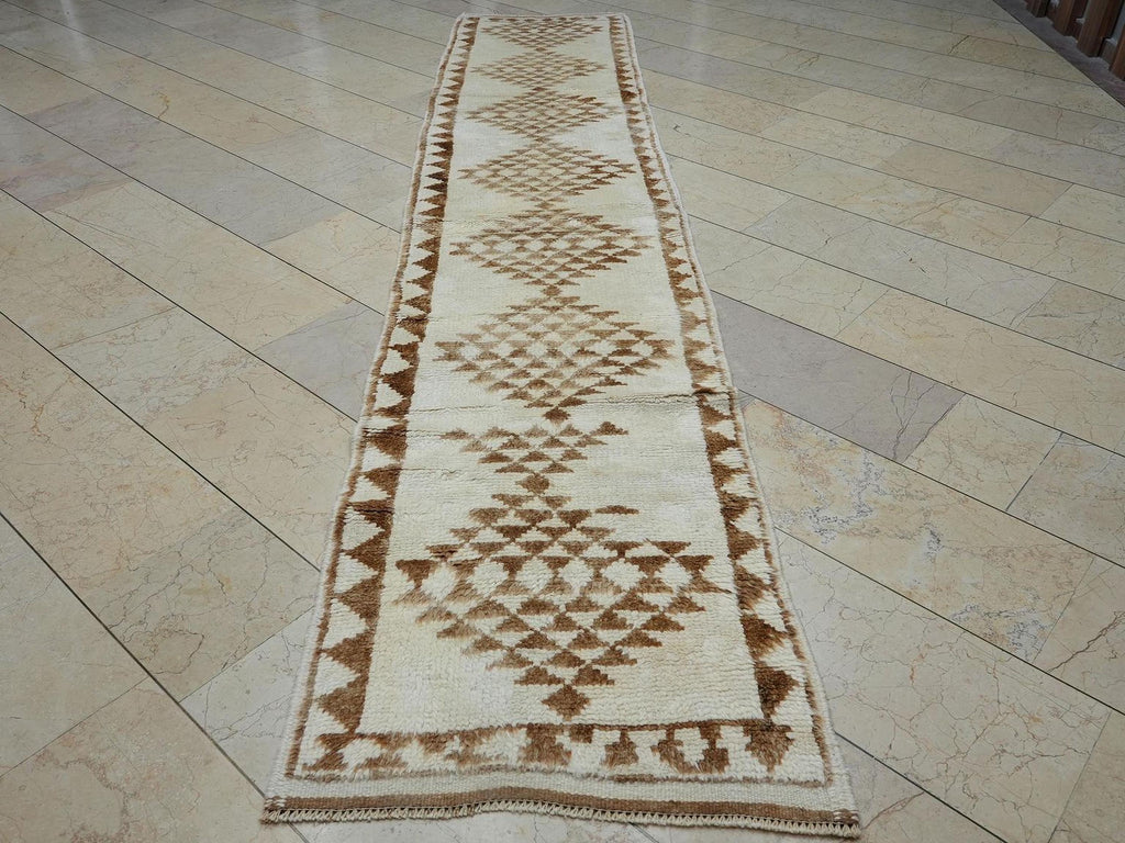 Brown & White Handmade Wool Turkish Rug Runner: Modern Stair Treads Decor Rugs 2,6x12,3 Ft.