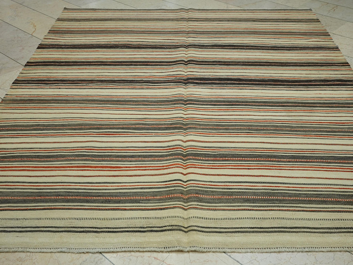 Vintage Turkish Kilim Rug: Striped Flat Weave Wool Rugs, 6,7"x8,2" Feet.