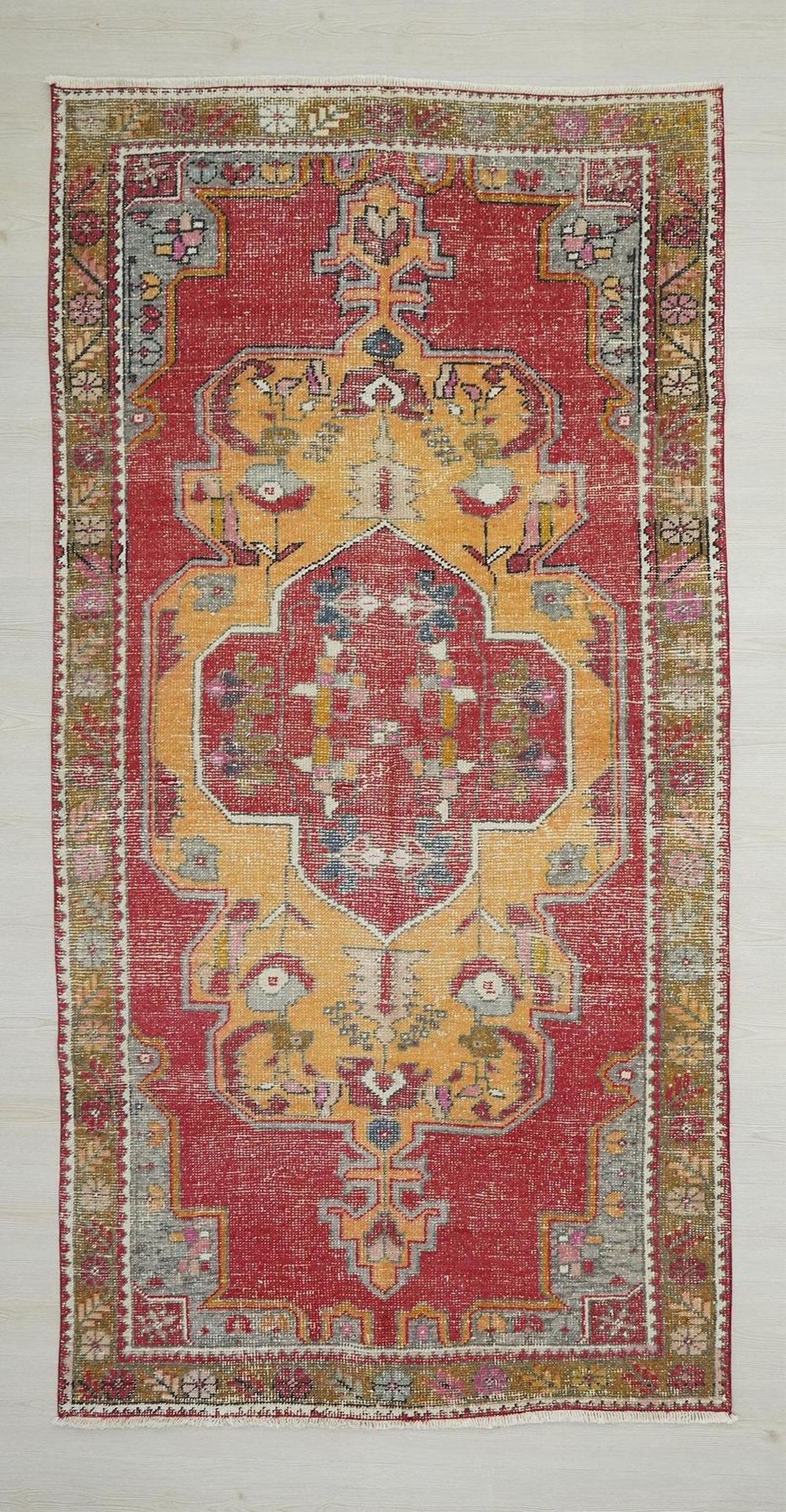 Vintage Oushak Rug: 5x9 Handmade Wool Turkish Carpet