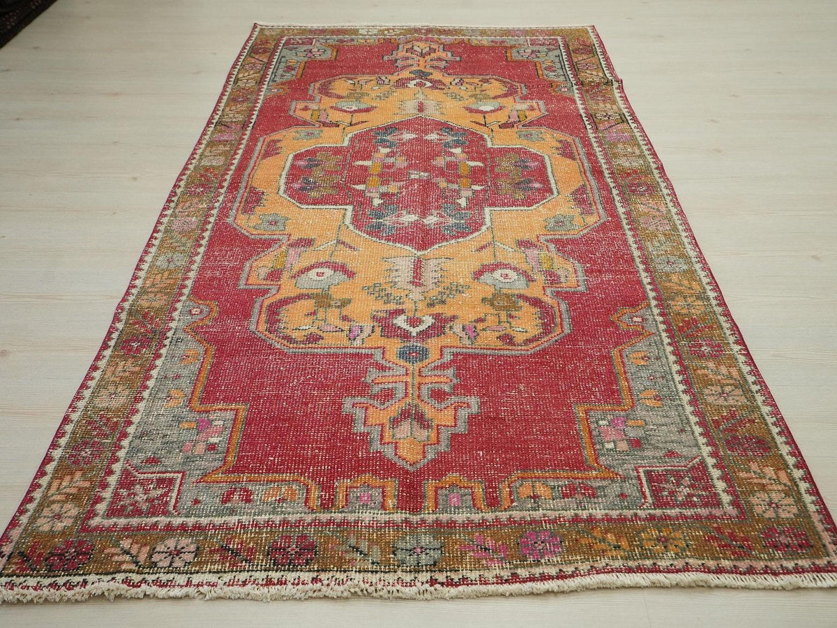 Vintage Oushak Rug: 5x9 Handmade Wool Turkish Carpet