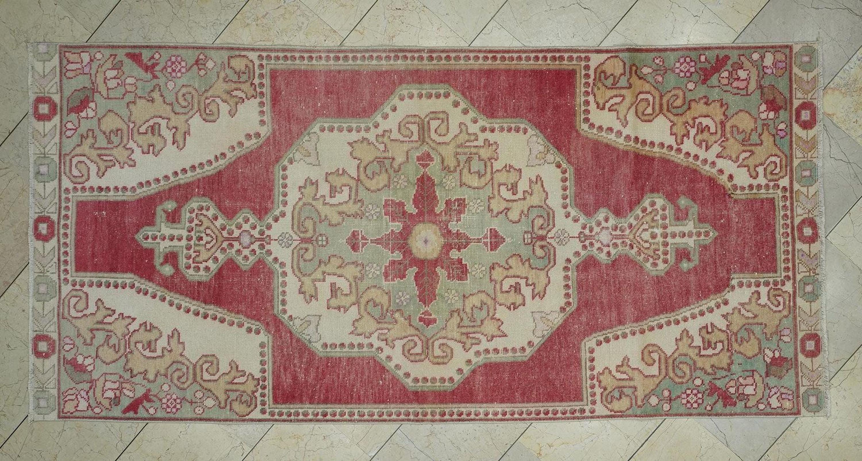 Handmade Wool Turkish Rug: Mid-Century Modern Oushak Carpet (3.9 x 8.1 ft)