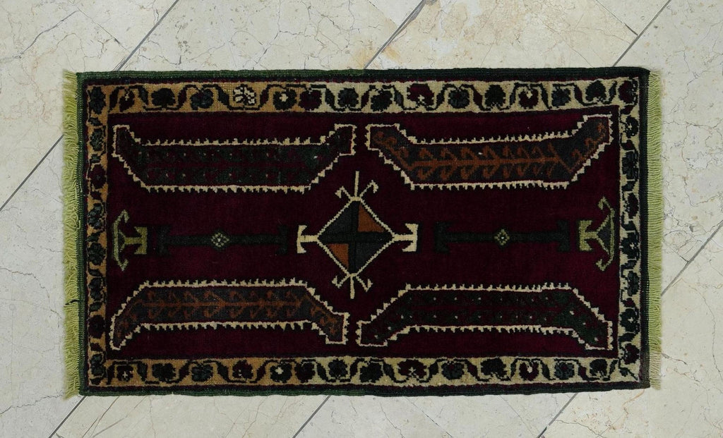 Antique Kurdish Rug: Small Size Wedding Gift Carpet,Wall Hanging Decor Rugs 1.8x3 Feet.