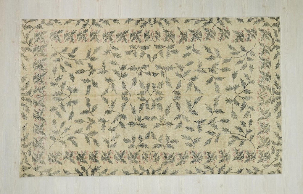 Small Vintage Oushak Rug: Handmade Turkish Wool Carpet Rugs,4.10 x 8 Feet.