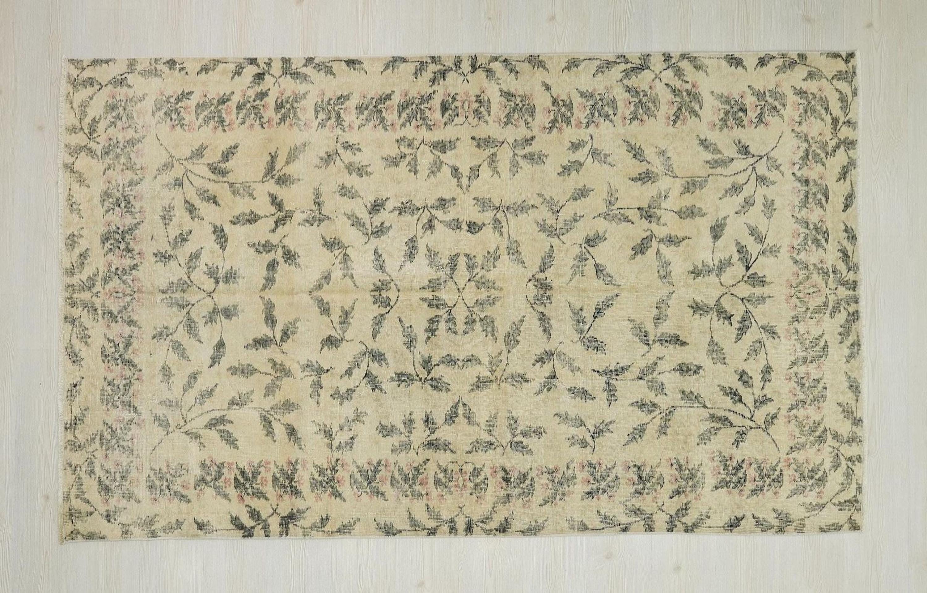 Small Vintage Oushak Rug: Handmade Turkish Wool Carpet Rugs,4.10 x 8 Feet.