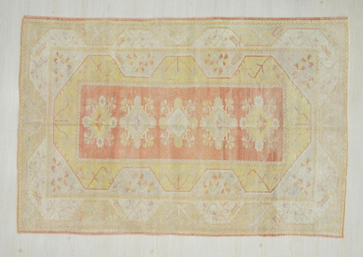 Handmade Wool Oushak Rug: Pastel Turkish Vintage Carpet (5,2"x7,8")