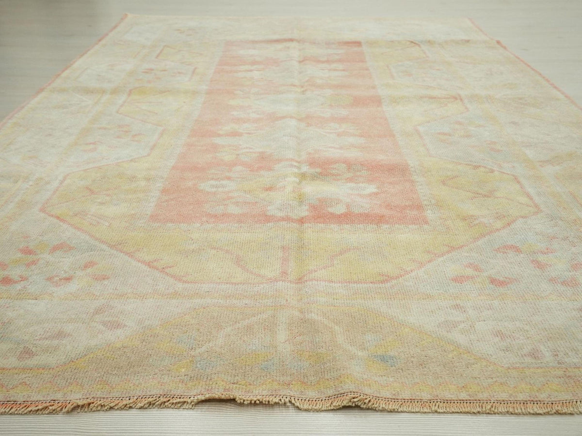 Handmade Wool Oushak Rug: Pastel Turkish Vintage Carpet (5,2"x7,8")
