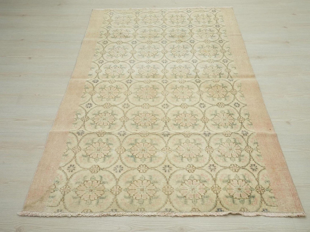 Small Vintage Oushak Rug: Turkish Wool Floor Carpet (3.5"x6")