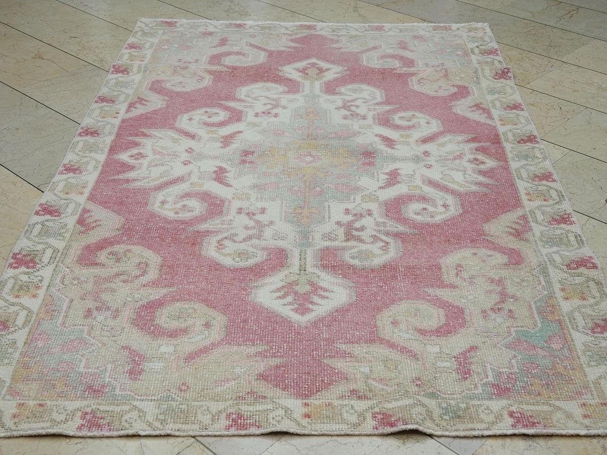 Handmade Wool Vintage Oushak Rug 5x7: Turkish Pastel Geometric Rugs.