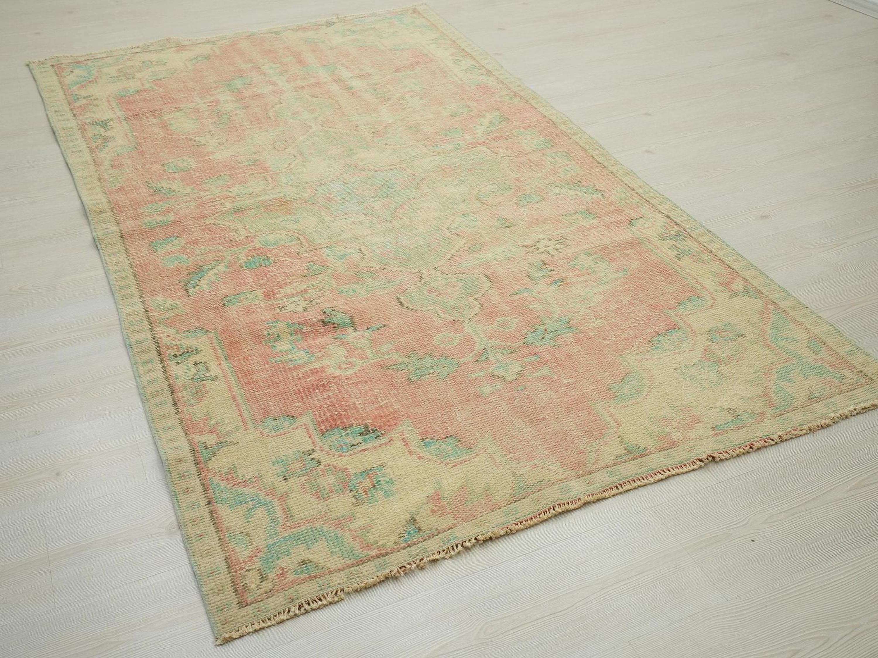 Small Vintage Oushak Rug: Green & Red Turkish Wool Carpet Rugs, 4,3"x7,5" Feet.
