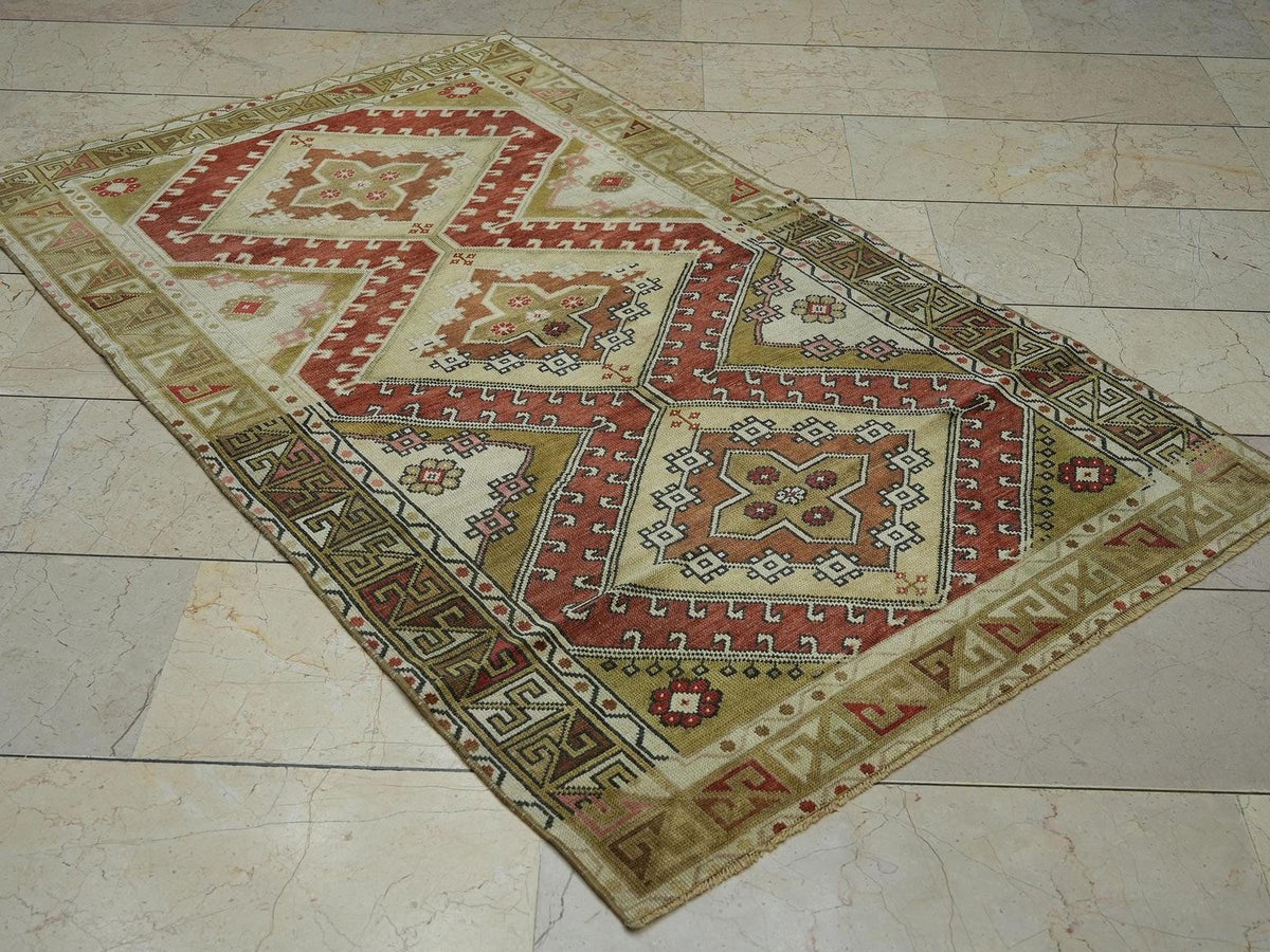 Vintage Wool Oushak Rug,3.5x5.7 Turkish Primitive Design Carpet.