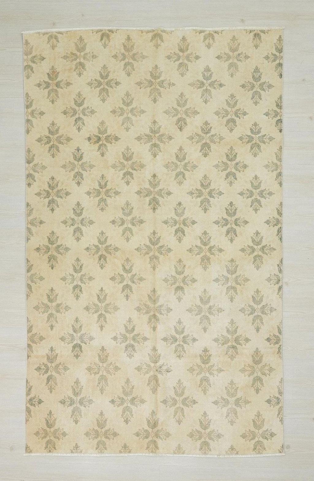 Vintage Oushak Rug: 4.9"x8.2" Feet, Small Size Turkish Wool Carpet Rugs.