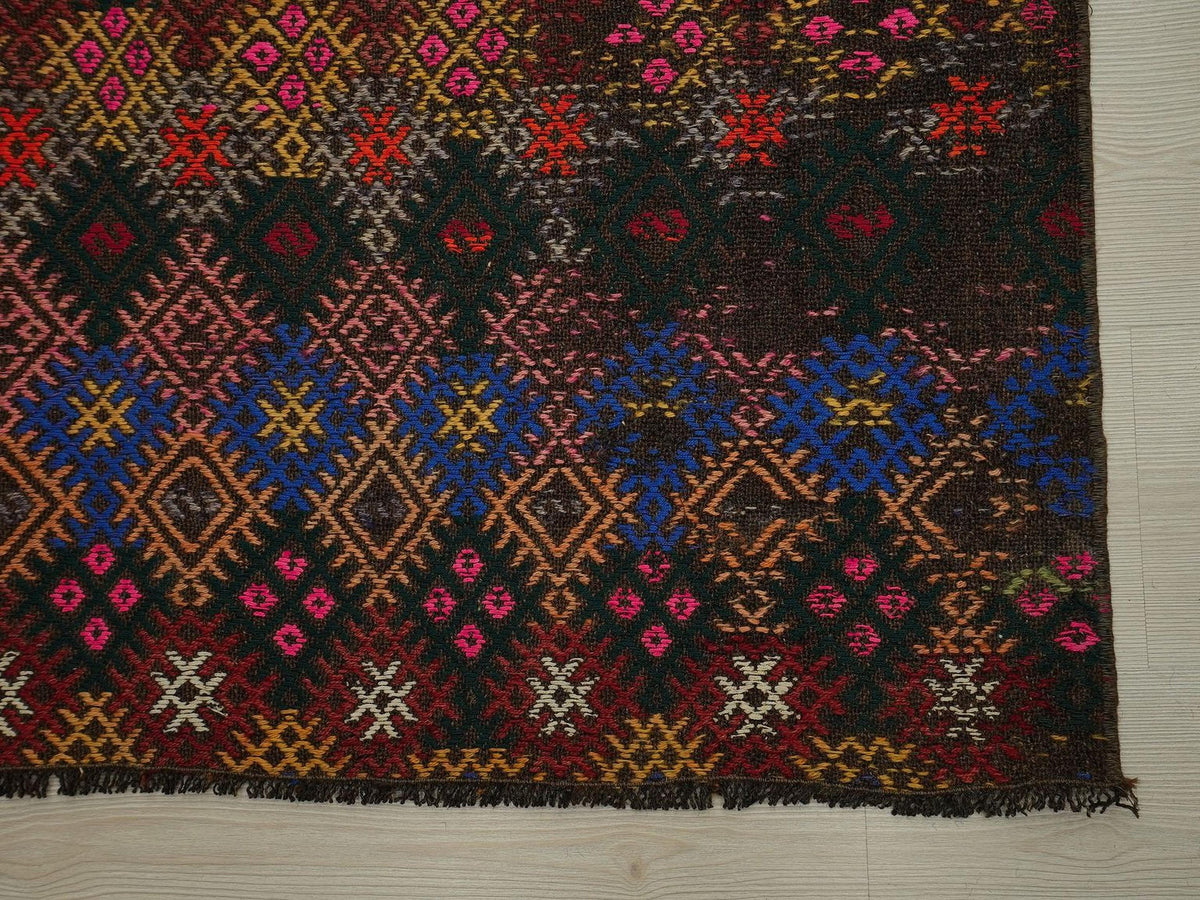 Vintage Turkish Kilim Rug Runner: Handmade Wool Embroidered Area Rugs (2.5x7.9 ft)