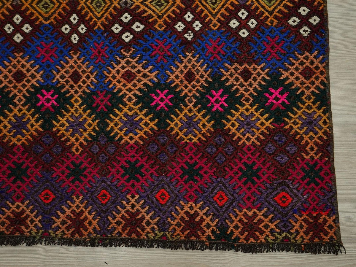 Vintage Turkish Kilim Rug Runner: Embroidered Colorful Wool Rugs,2.7x8.5 ft.