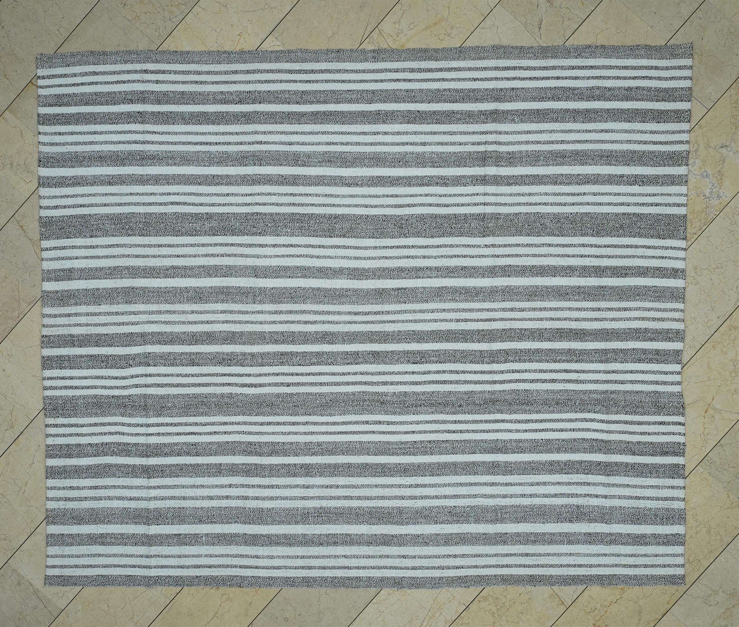 Vintage Turkish Kilim Rug: Organic Cotton & Goat Hair Rugs 7x9