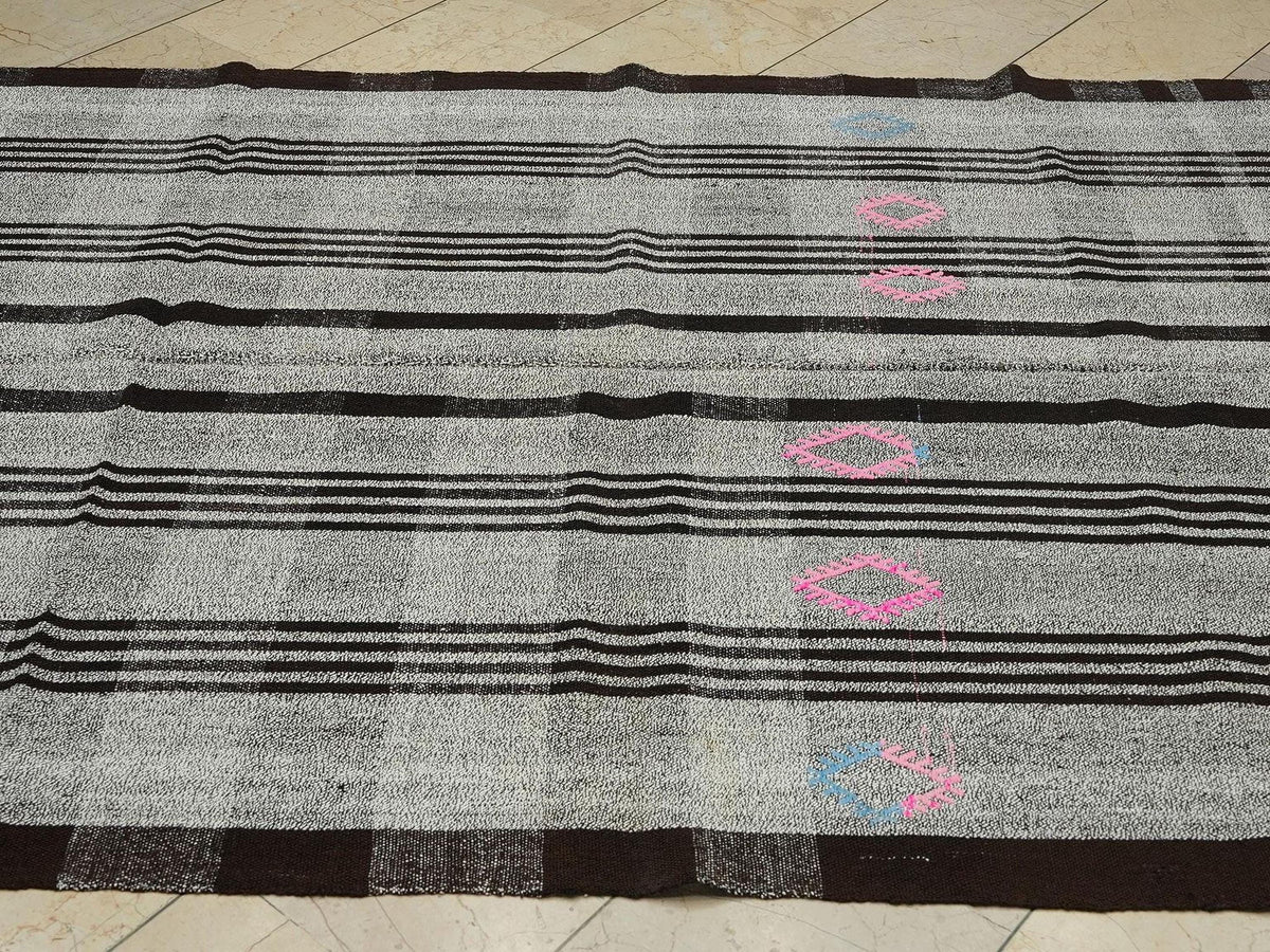 Vintage Turkish Kilim Rug: Brown Gray Anatolian Woven Floor Rugs 5.7"x8" Feet.