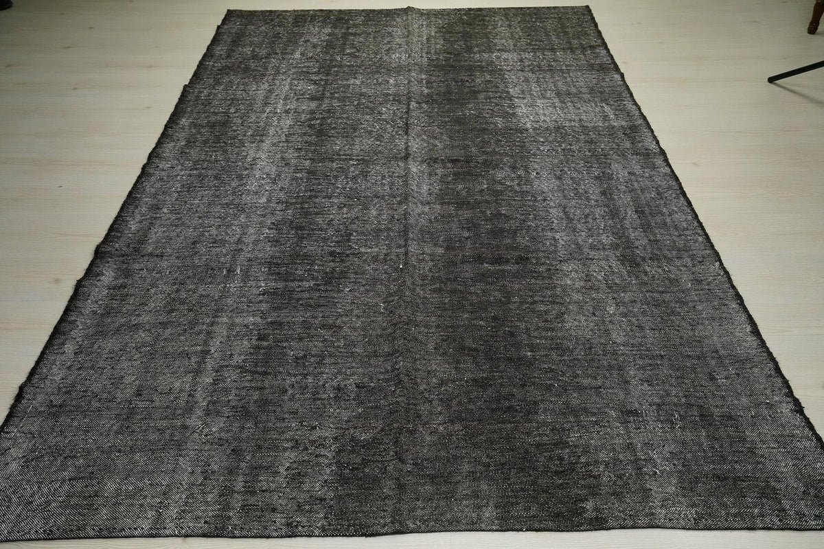 6x9 Vintage Black Goat Hair Kilim Rug: Undyed Flat Weave Rugs