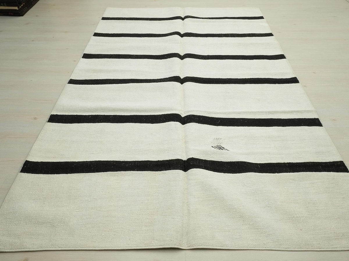 Patchwork Turkish Kilim Rug: Seasonal Decor Minimal Style Stripe Rugs, 6x10 Feet.